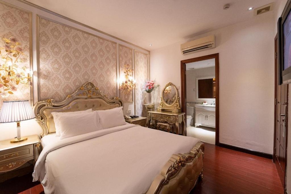 The White Hotel 8A Thai Van Lung Ho Şi Min Dış mekan fotoğraf